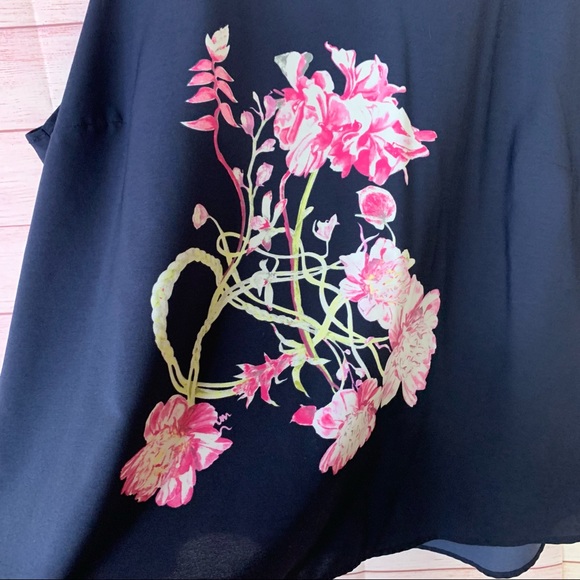 Paraphrase Navy Blue Floral Sleeveless Top Size 3X - Picture 2 of 6